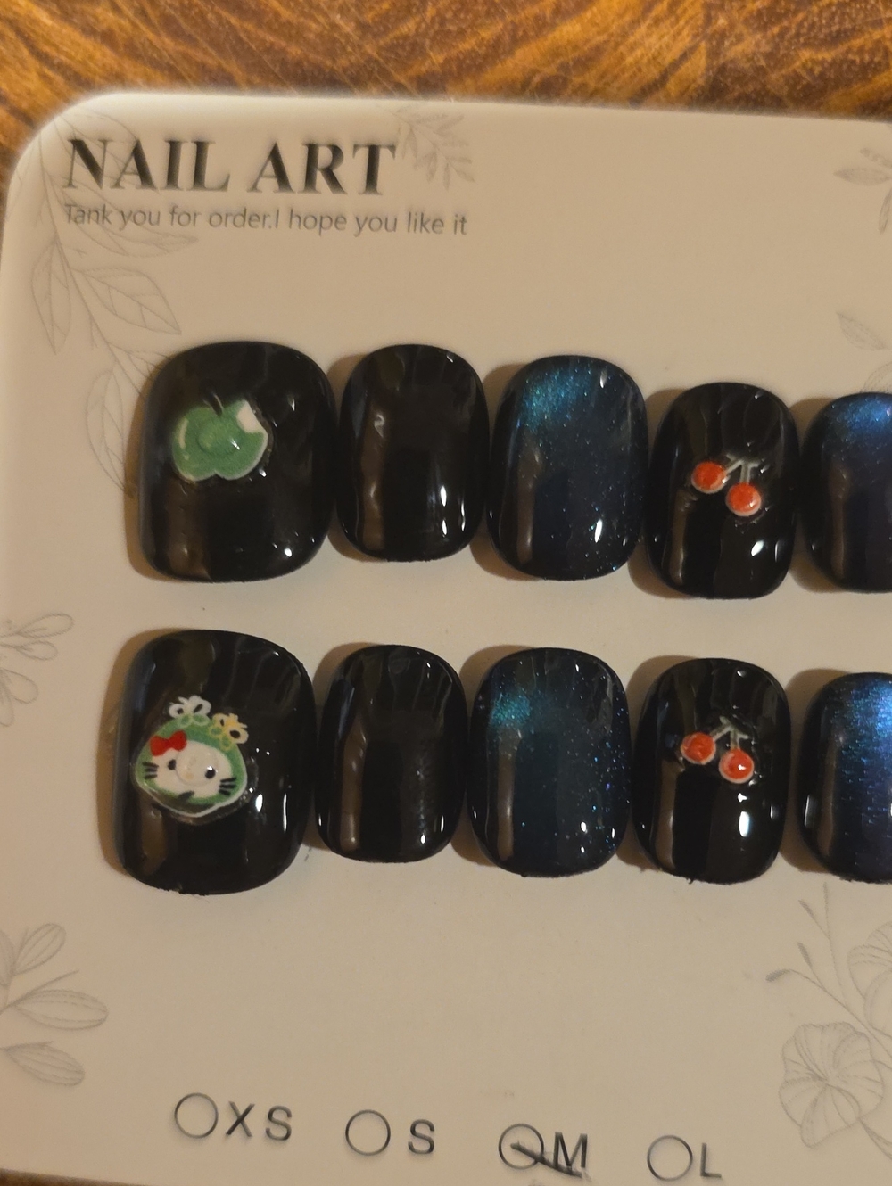 Nail Art Press-On Set in Black and Teal  Size Med